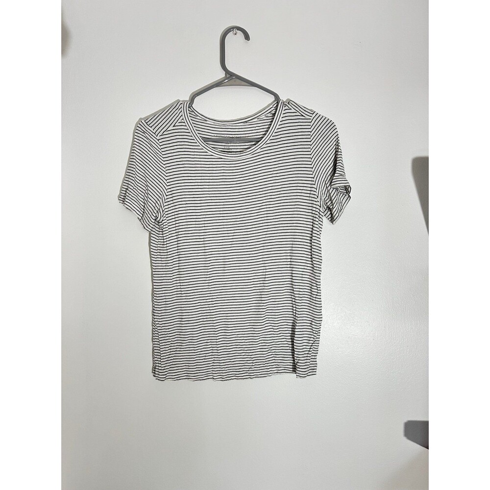 American Eagle T-shirt